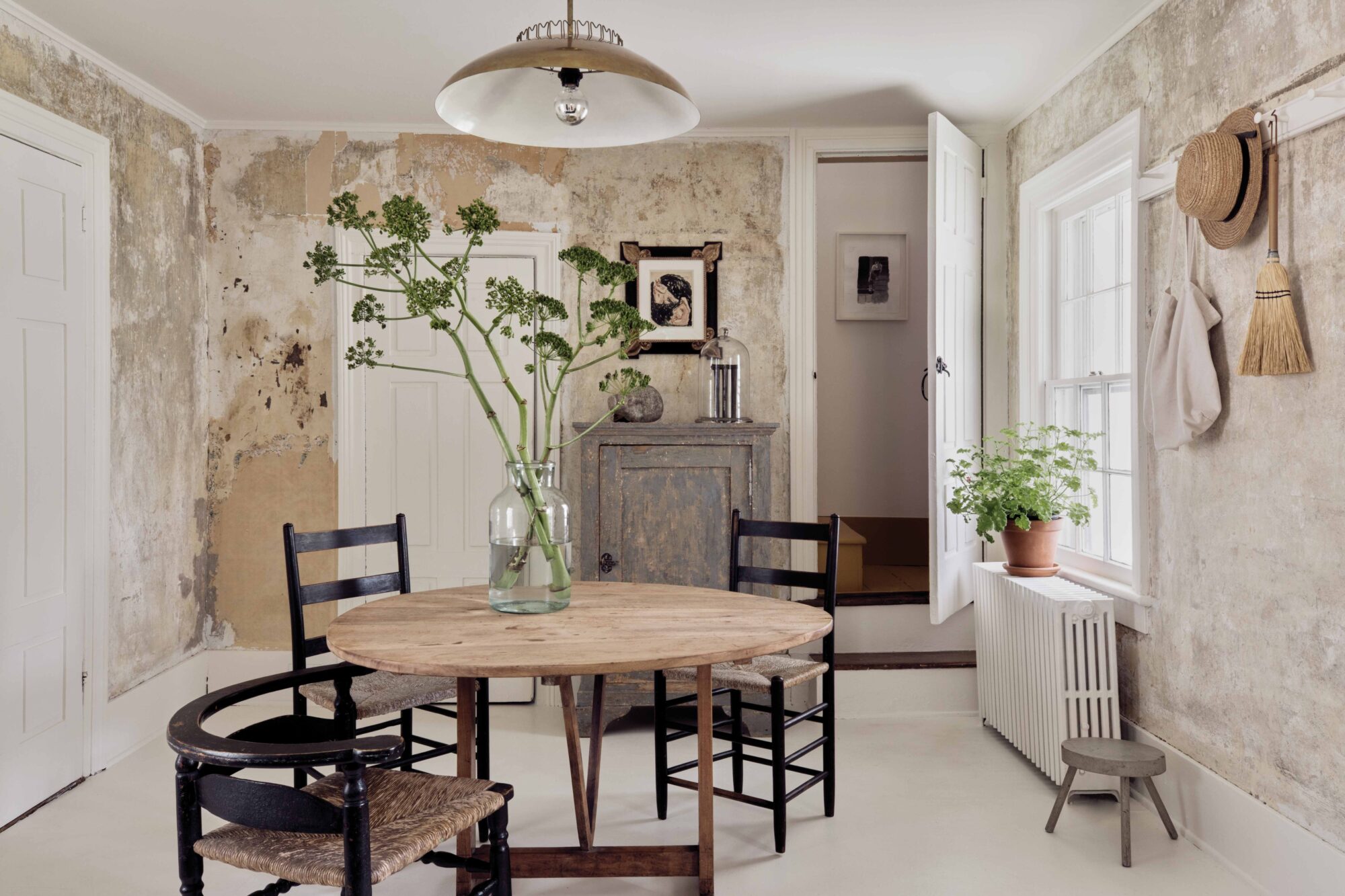 Tour a Breezy Manhattan Apartment Inspired by Ikebana – Frederic